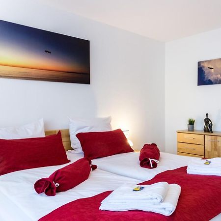 Apartment Eastside Mit 3 Zimmern Fur Bis Zu 5 Personen Mit Balkon Friedrichshafen Dış mekan fotoğraf