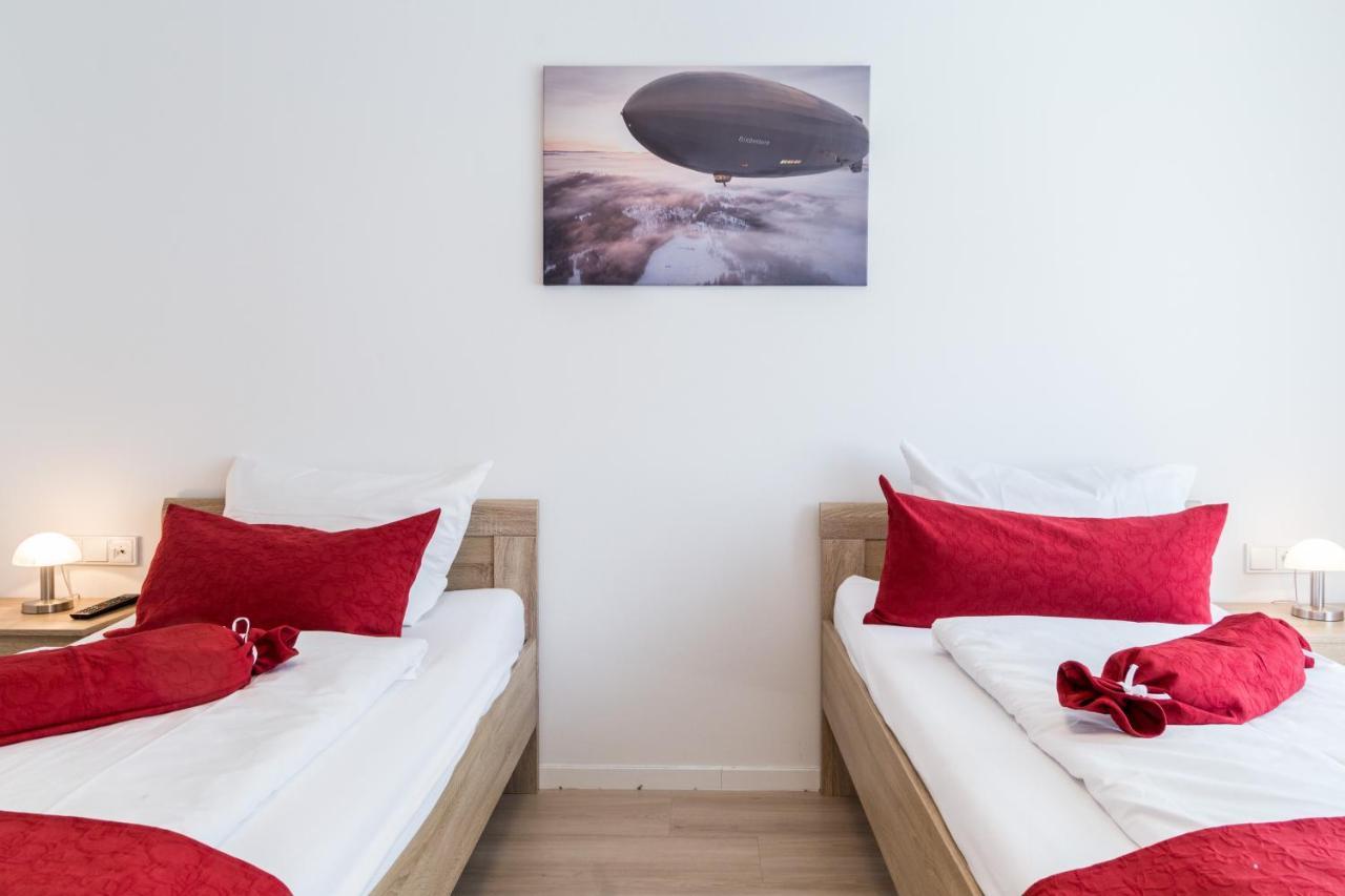 Apartment Eastside Mit 3 Zimmern Fur Bis Zu 5 Personen Mit Balkon Friedrichshafen Dış mekan fotoğraf