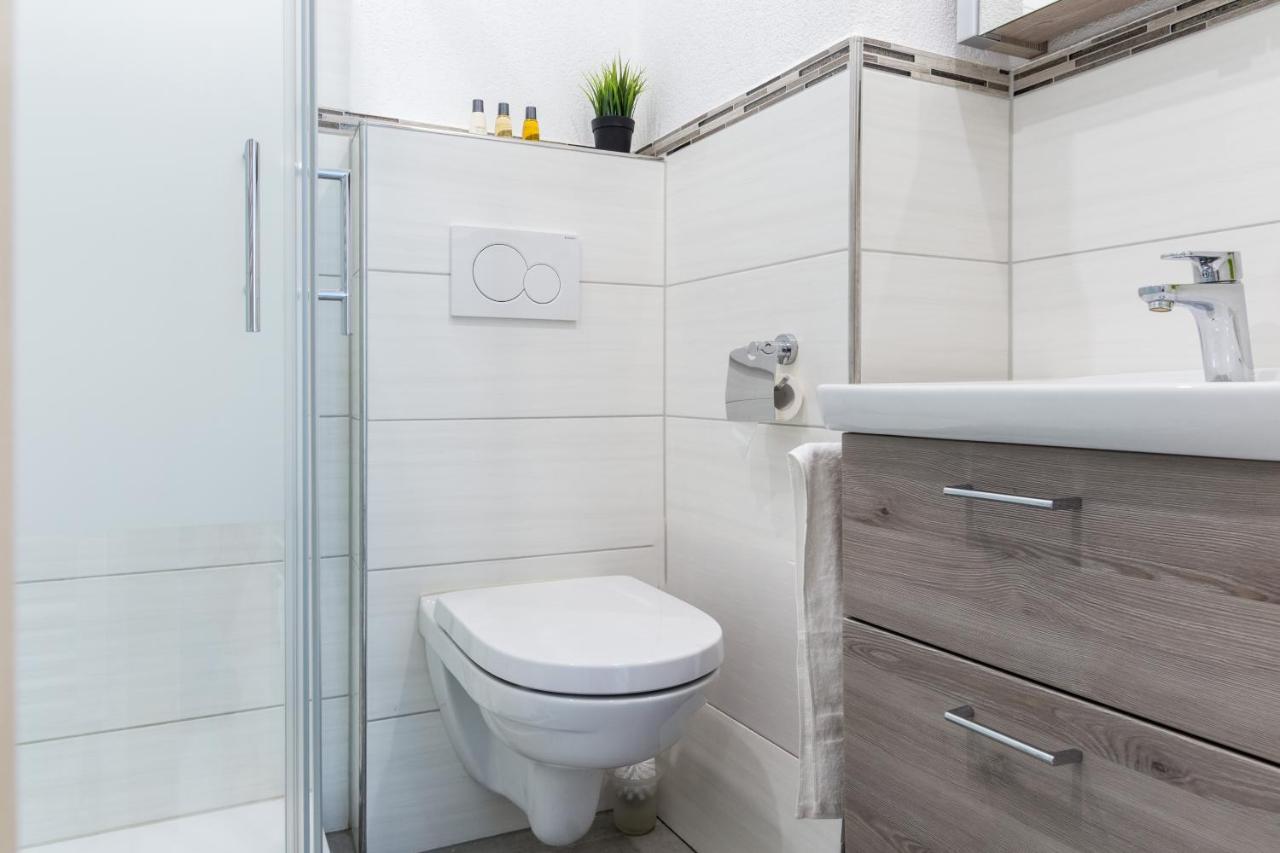 Apartment Eastside Mit 3 Zimmern Fur Bis Zu 5 Personen Mit Balkon Friedrichshafen Dış mekan fotoğraf