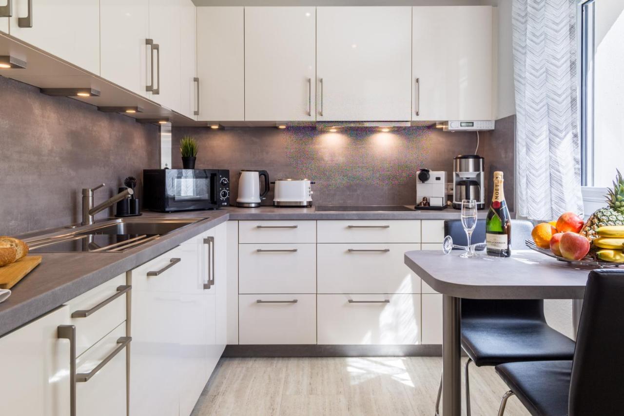 Apartment Eastside Mit 3 Zimmern Fur Bis Zu 5 Personen Mit Balkon Friedrichshafen Dış mekan fotoğraf